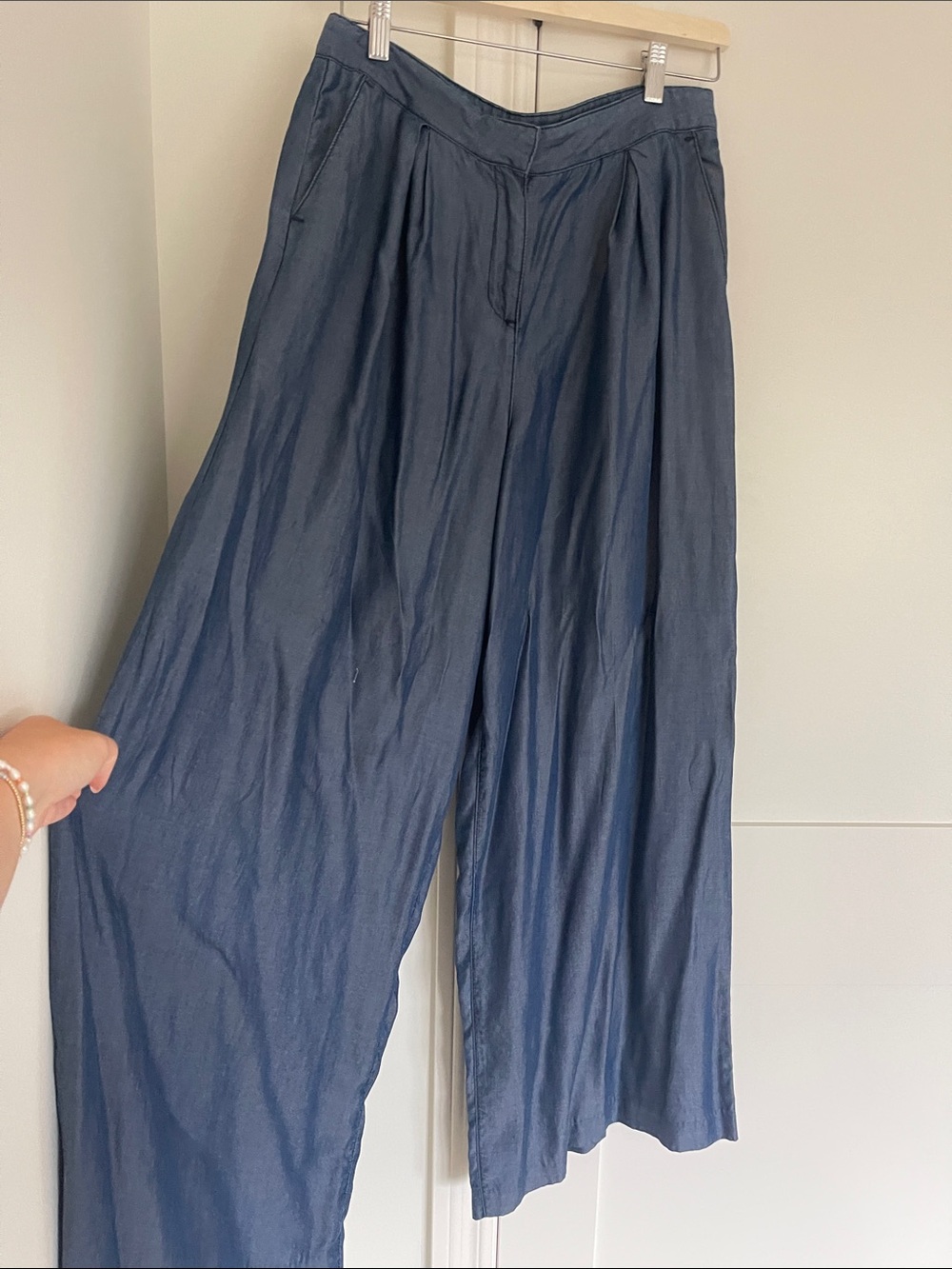 Armani exchange Wide Leg Flowing Trousers — light denim Navy Blue